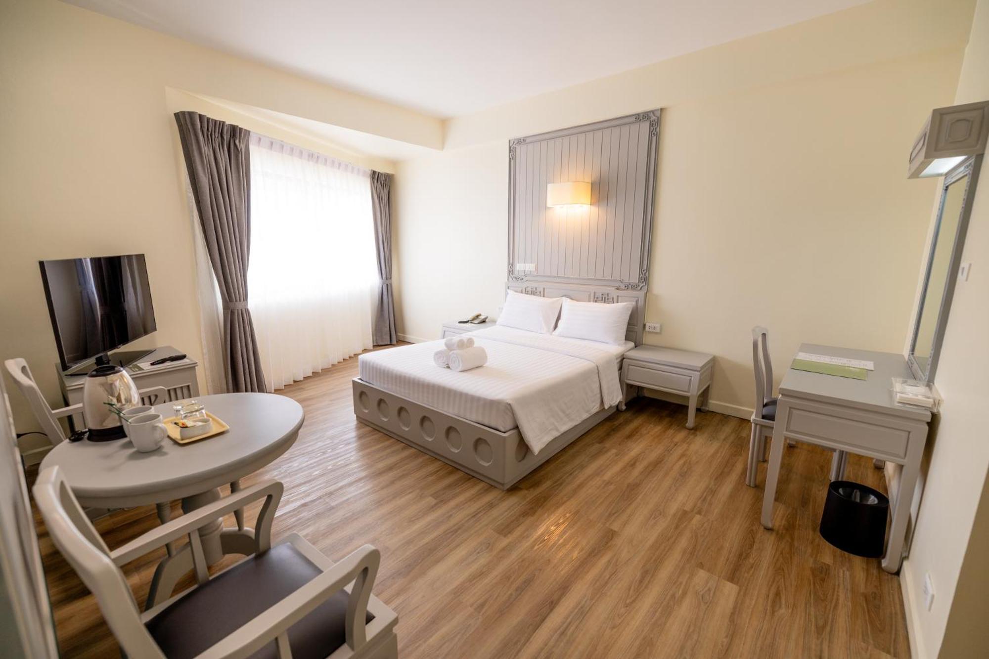 Mido Hotel Бангкок Экстерьер фото