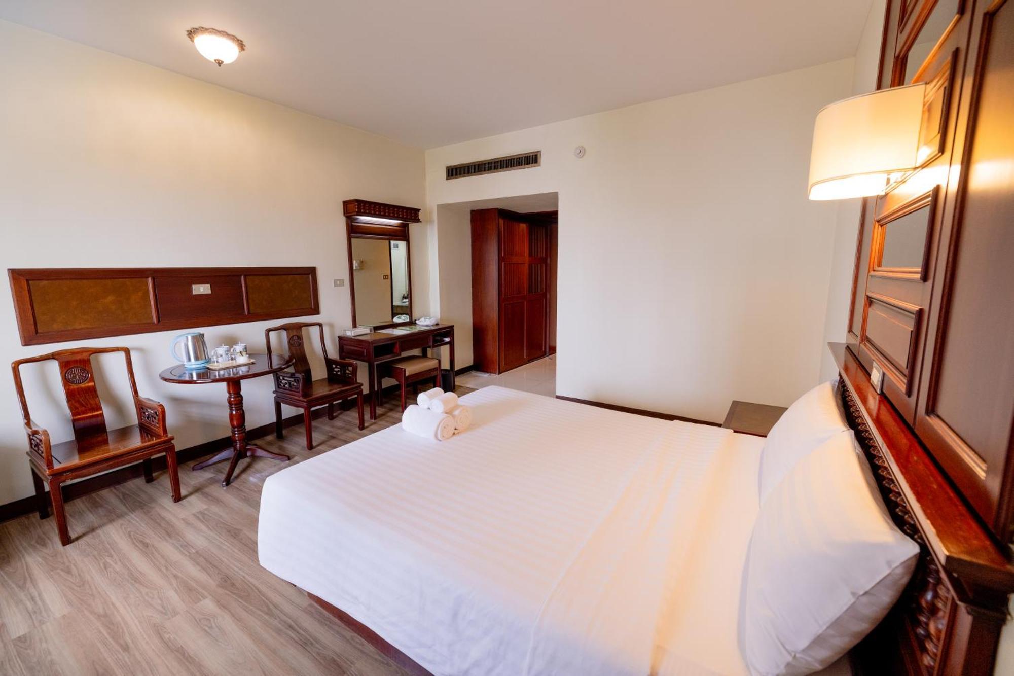 Mido Hotel Бангкок Экстерьер фото