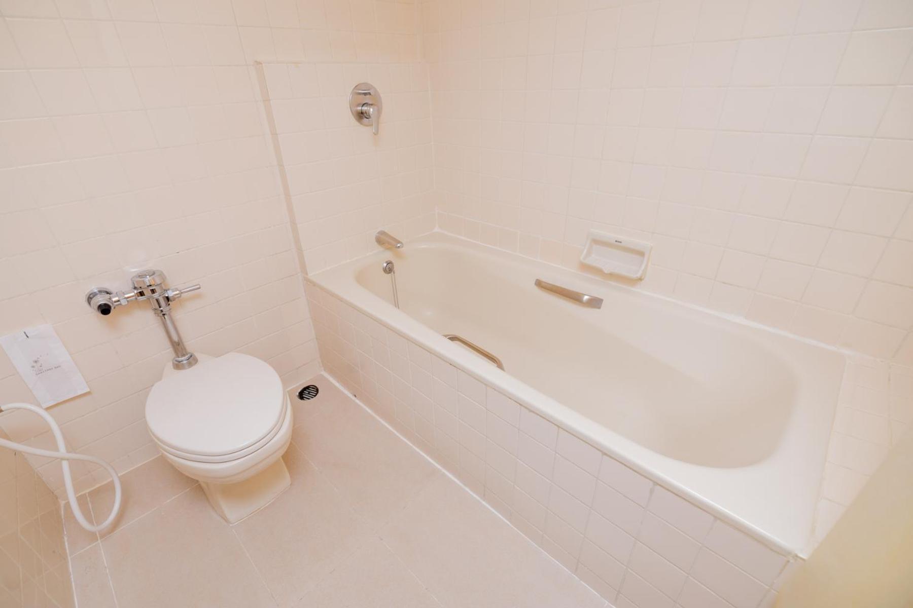Mido Hotel Бангкок Экстерьер фото